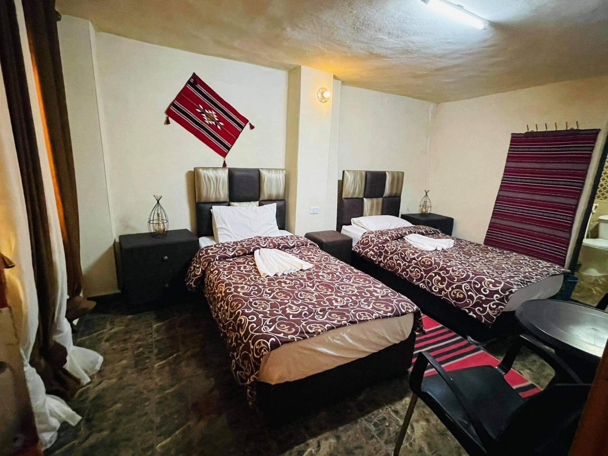 Dana Gate Lodge Zimmer foto